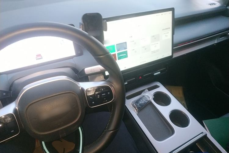 Used AION Y 2024 Younger