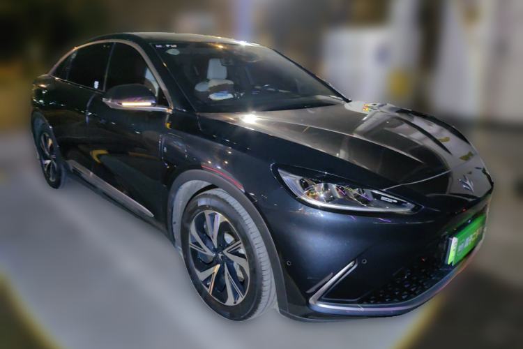 Used ARCFOX Alpha S 2022 708S+ 160kW Front Right 45 Deg