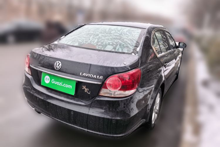 Used Volkswagen Lavida 2011 1.6L Manual - Premium Edition