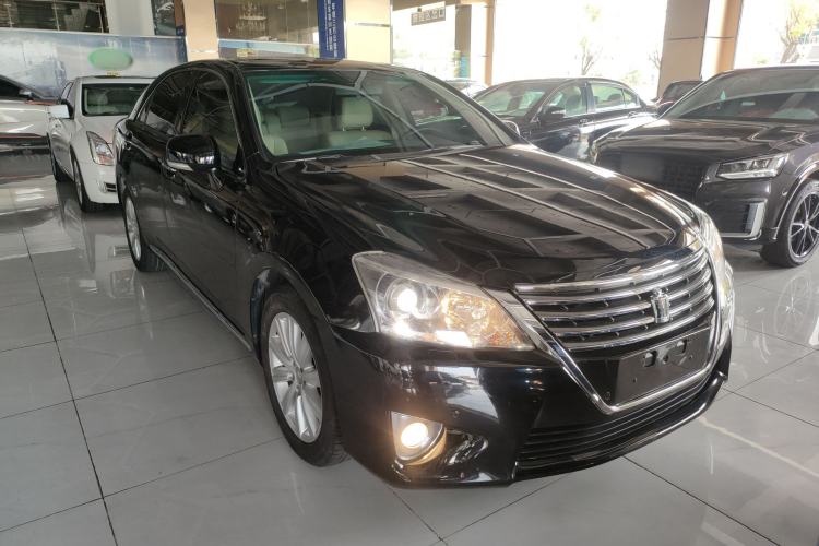 Used Toyota Crown 2012 2.5L Royal Leather Edition