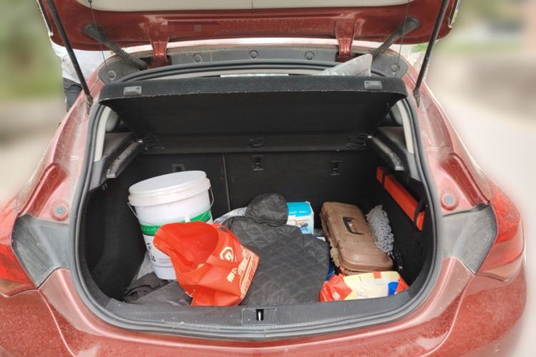 Used Buick GT 2014 XT 1.6L Automatic Fashion Edition Trunk