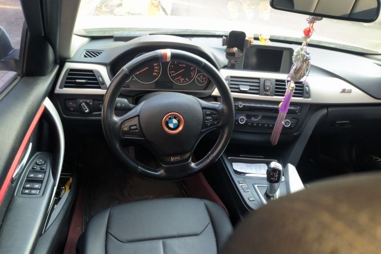 Used BMW 3 Series 2015 320Li Fashion Model Steering Wheel