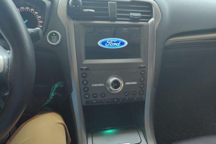 Used Ford Mondeo 2018 EcoBoost 180 Smart Control Fashion Model China VI Standard