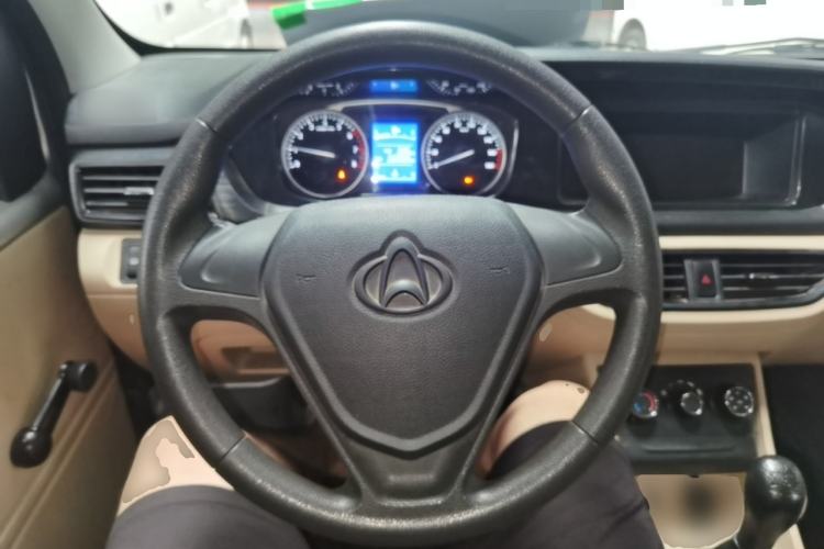 Used CHANGAN KUAYUE Xing V3 2023 1.3L Gasoline Standard Model 7-Seater Passenger Vehicle