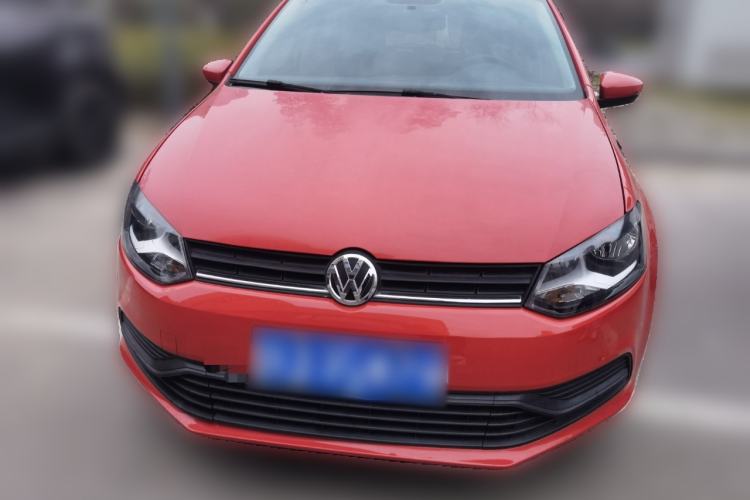 Used Volkswagen Polo 2016 1.4L Manual Fashion Model Front