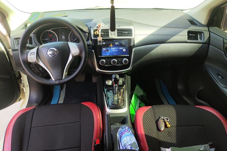 Used Nissan Tiida 2019 1.6L CVT Smart Drive Version China VI Standard Center Console