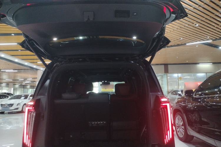 Used GAC Trumpchi M8 2023 Zongshi Series Dual-Motor Supreme Edition
