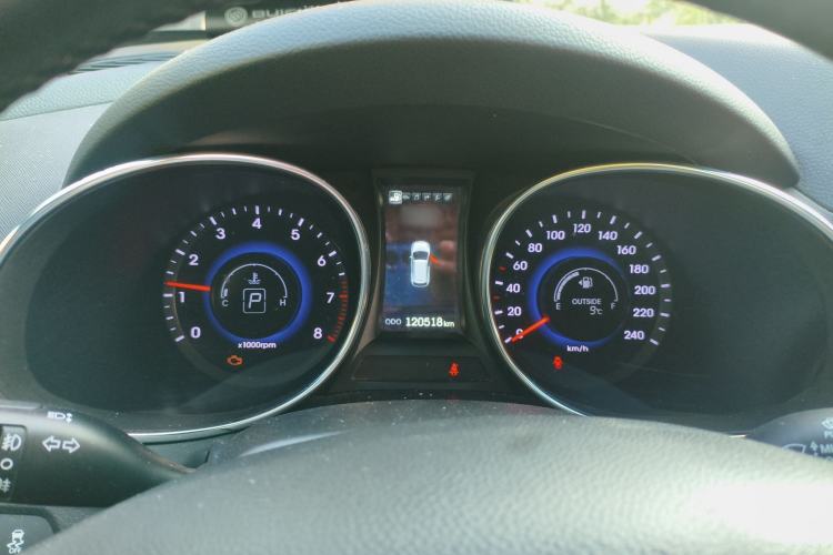 Used Hyundai Grand SantaFe 2013 3.0L 7-seat 4x4 Brown Interior Flagship Edition
