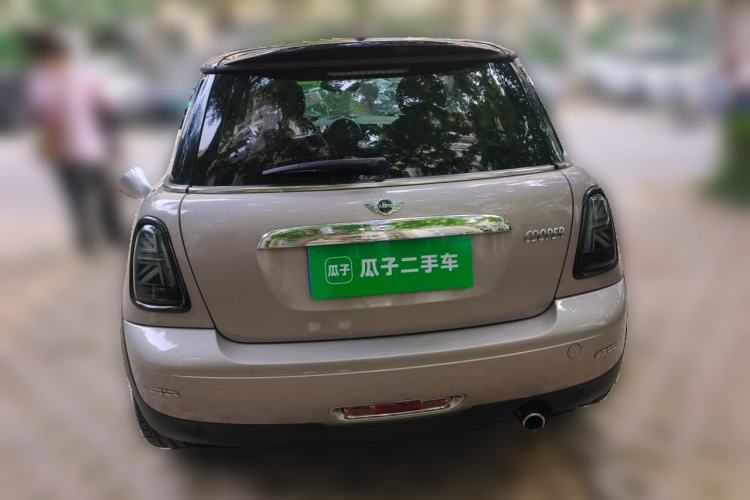 Used MINI 2011 1.6L ONE

