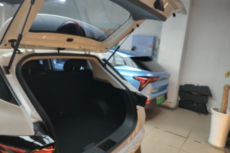 Used NETA V 2022 Chao 300 Lite Lithium Iron Phosphate Trunk