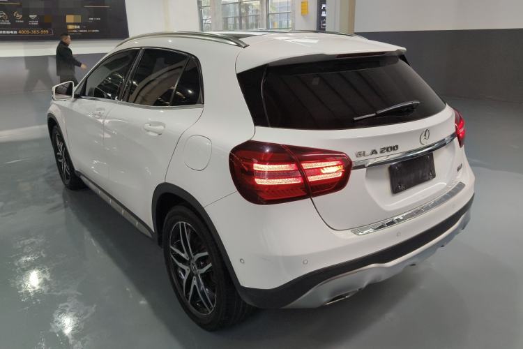 Used Mercedes-Benz GLA 2017 GLA 200 Fashion Model
