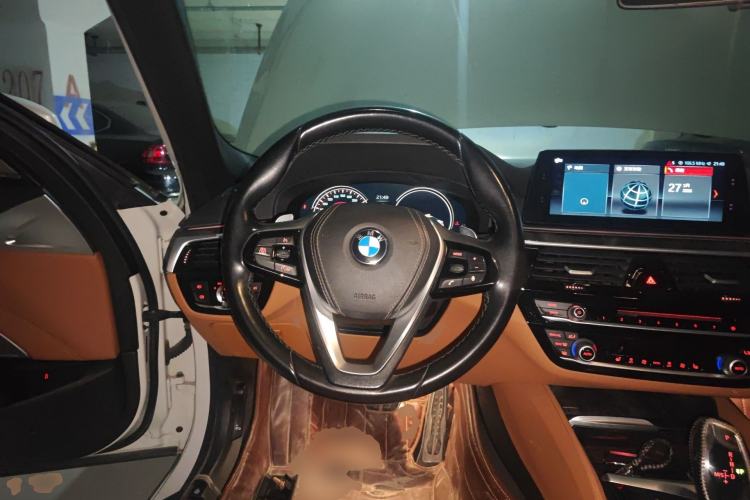 Used BMW 5 Series 2018 530Li Leading Model M Sport Package