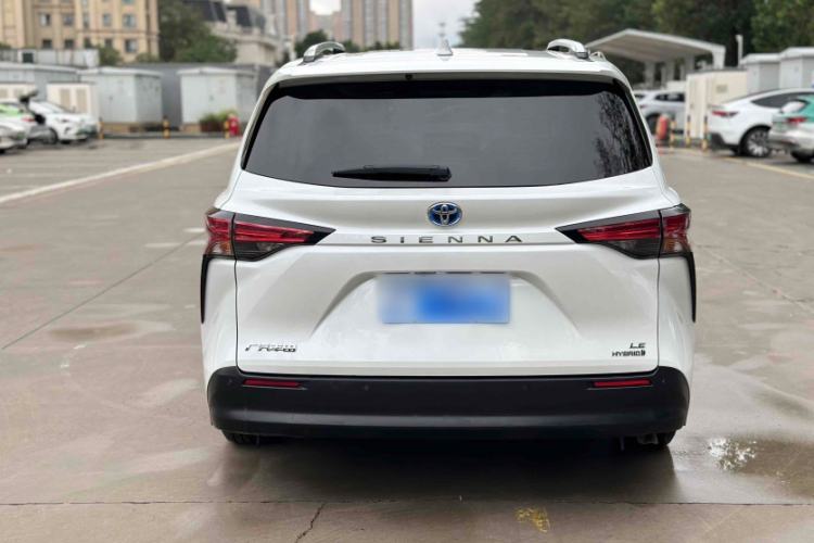 Used Toyota SIENNA 2023 2.5L Hybrid Comfort Edition Exterior 4