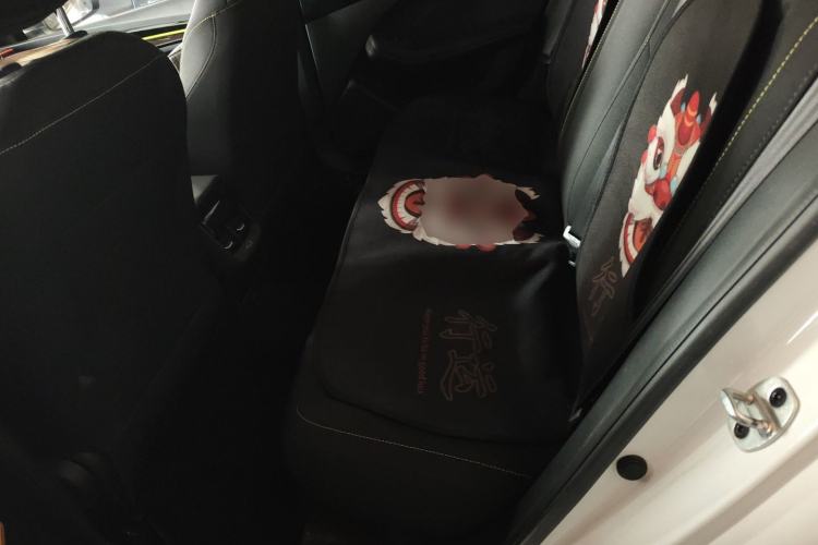 Used Roewe i5 2021 1.5L CVT Platinum Edition Left Rear Seat