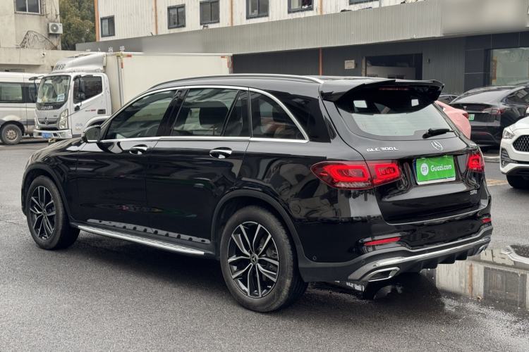 Used Mercedes-Benz GLC 2022 Second Facelift GLC 260 L 4MATIC Luxury Edition Exterior 5