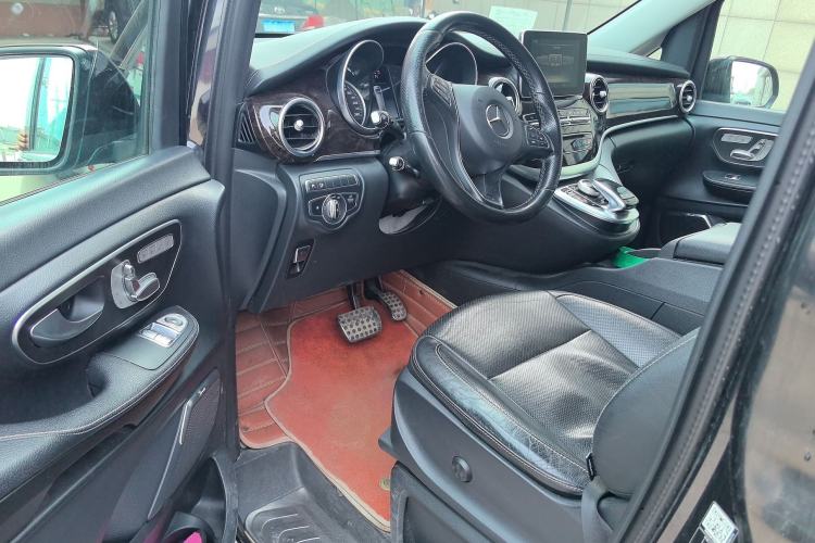 Used Mercedes-Benz V-Class 2017 V 260 L Prestige Extended Edition