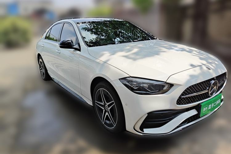 Used Mercedes-Benz C-Class 2025 Refresh C 260 L Night Edition Sports Version Front Right 45 Deg