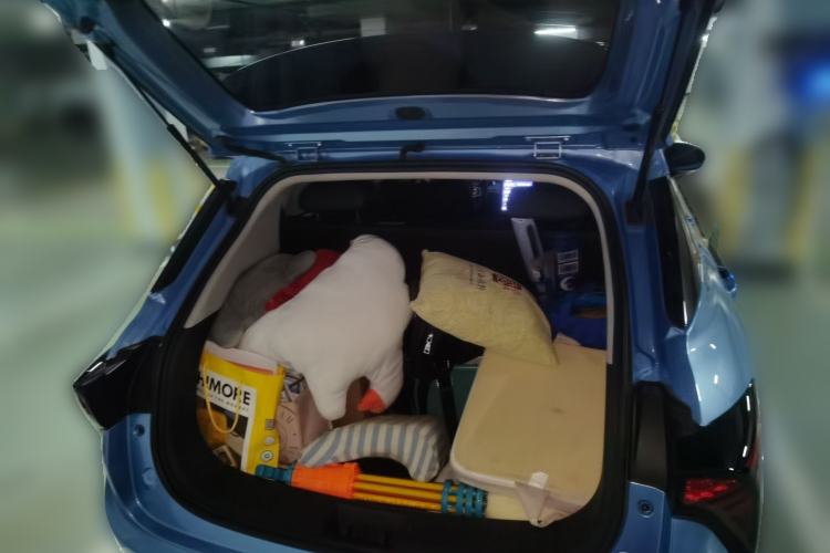 Used NETA V 2021 Standard Range Entertainment Version – Upgraded Model Trunk