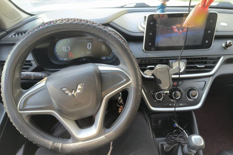 Used Wuling Hongguang S3 2018 1.5L Manual Comfort Model China V Standard