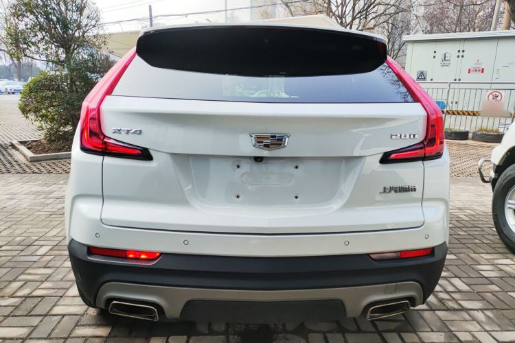 Used Cadillac XT4 2020 28T Two-Wheel-Drive Leading Version
