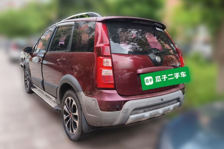 Used FORTHING Joyear X5 2013 1.6L Manual Luxury Model China IV Standard
