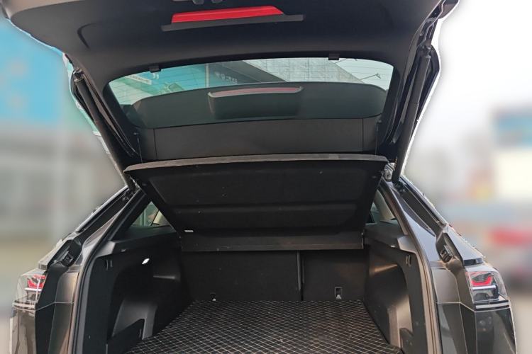 Used Volkswagen Tavendor 2024 380TSI All-Wheel Drive R-Line Cruise Edition Trunk