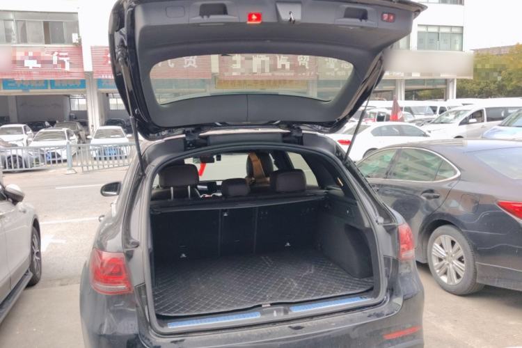 Used Mercedes-Benz GLC 2020 Facelift GLC 300 L 4MATIC Dynamic Edition