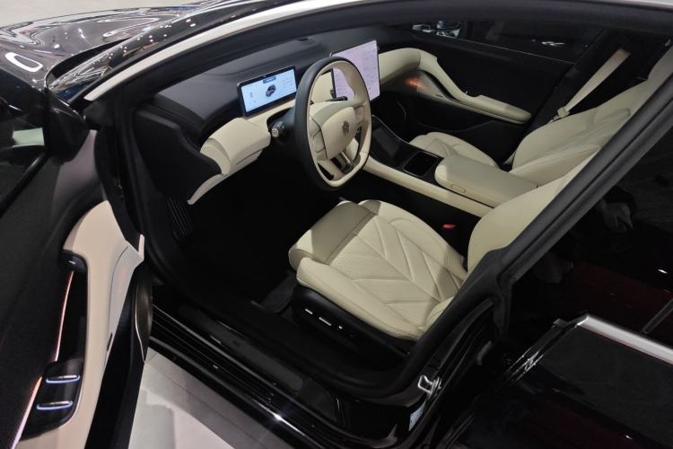 Used Nio ET5T 2025 75 kWh Touring Driver Seat