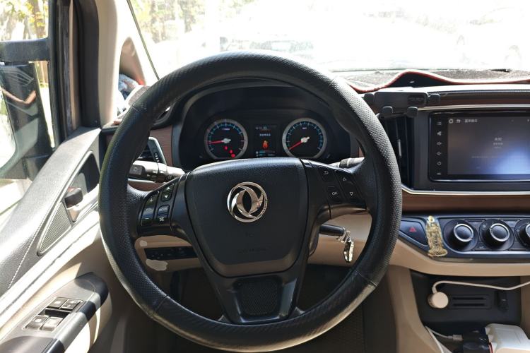 Used FORTHING Lingzhi 2019 M5 1.6L Exclusive Edition 7-Seater
