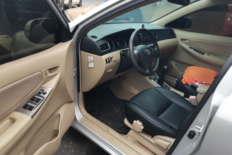 Used Toyota Corolla EX 2013 1.6L Manual Luxury Edition