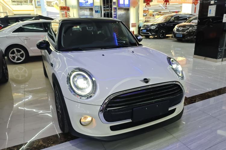 Used MINI 2019 1.5T COOPER Classic Edition
