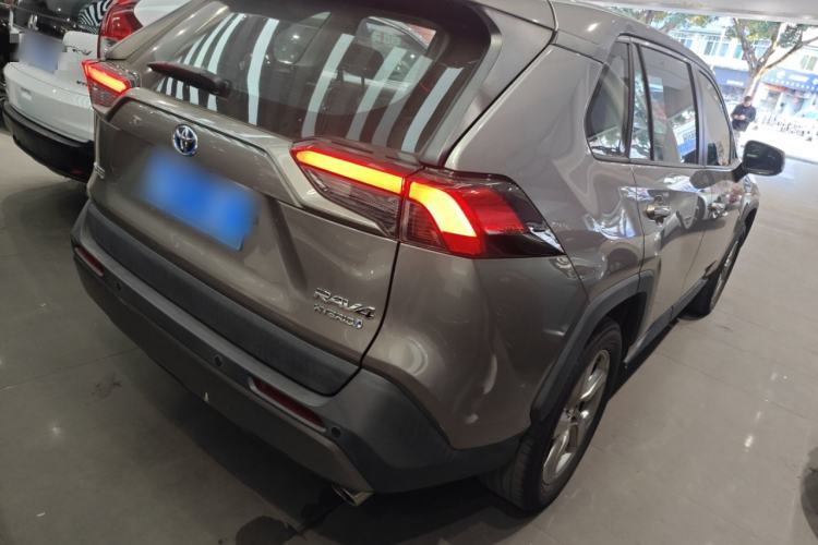 Used Toyota RAV4 2021 Dual-Engine 2.5L E-CVT Two-Wheel Drive Elite Edition