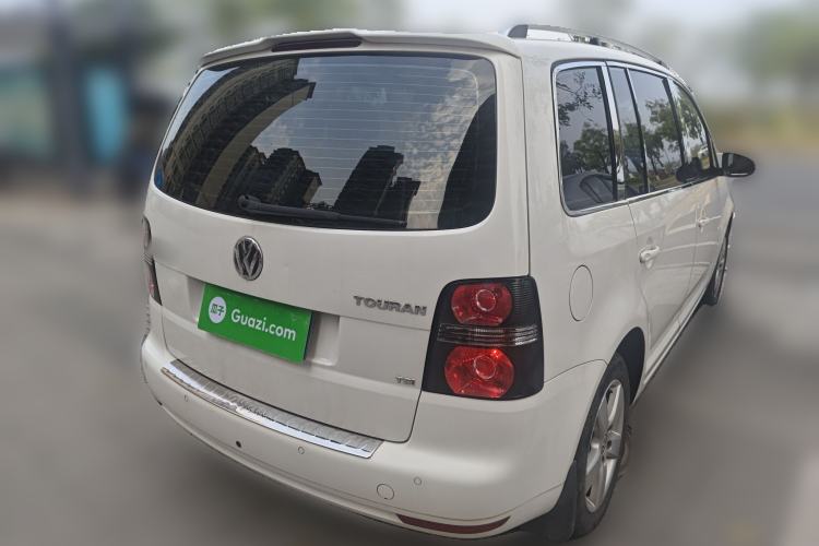 Used Volkswagen Touran 2013 1.4T DSG Comfort Edition 5-Seater Rear Right 45 Deg