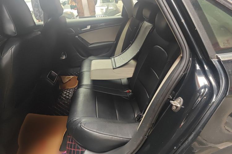 Used Audi A4L 2012 2.0 TFSI automatic standard version