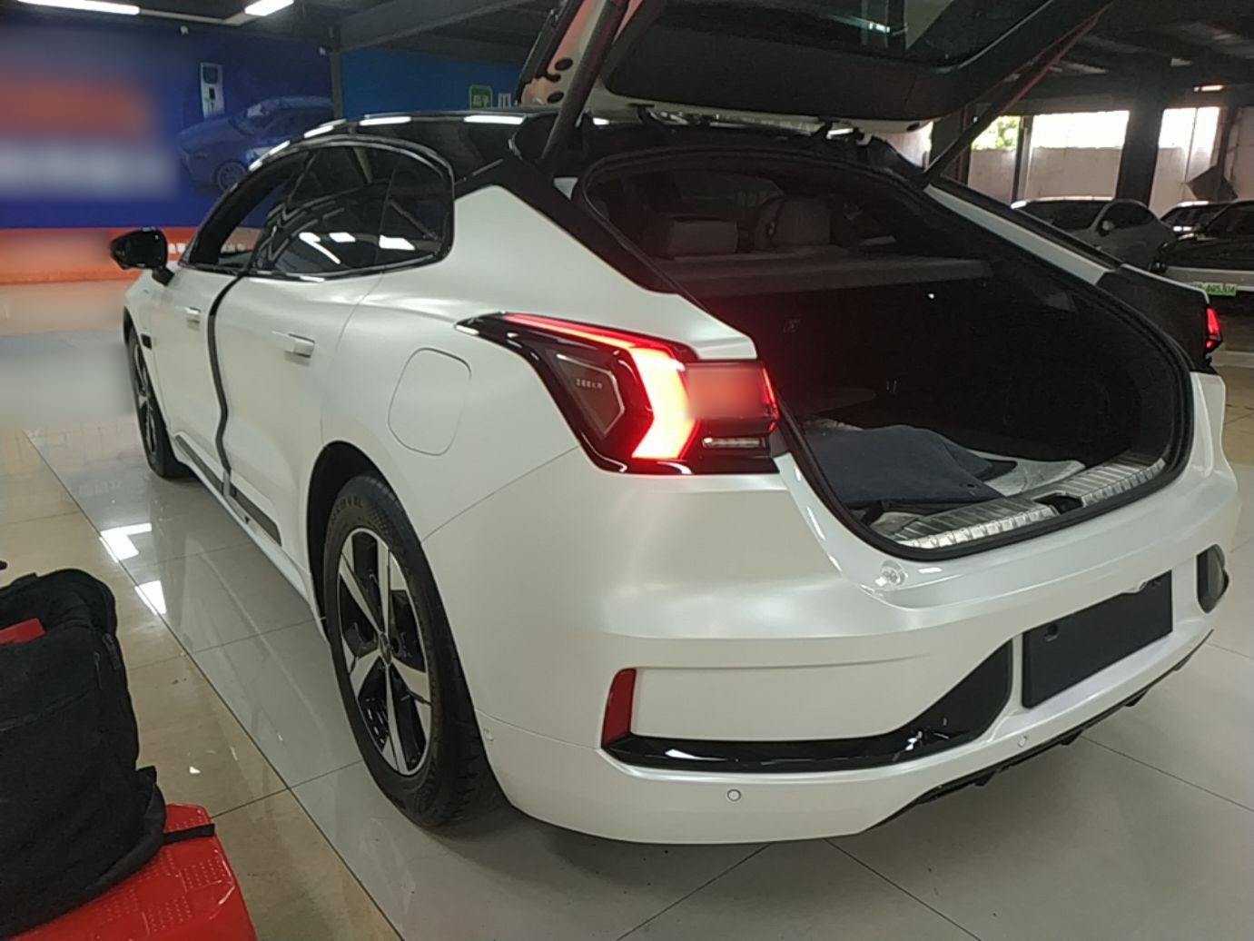 Zeekr 001 2023 WE Edition 100 kWh — снимка 4
