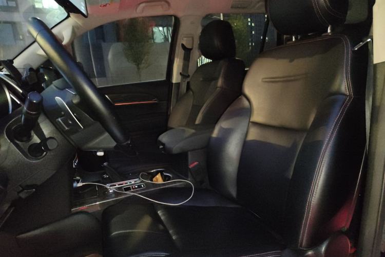 Used Haval H9 2015 2.0T Four-Wheel Drive Standard Model 7 Seats
