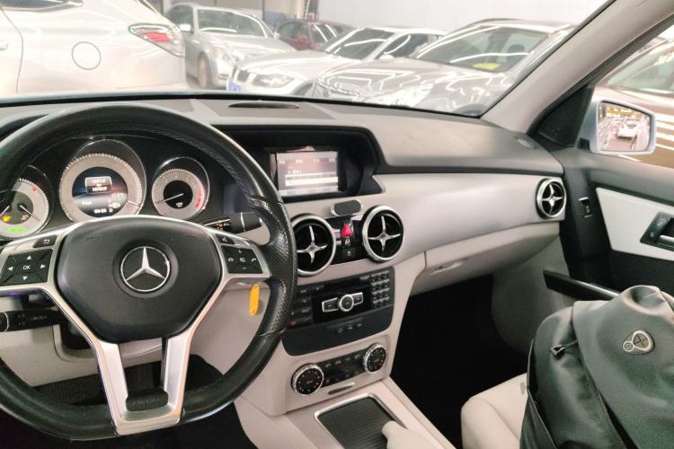 Used Mercedes-Benz GLK-Class 2015 GLK 260 4MATIC Dynamic Edition Ultimate Version