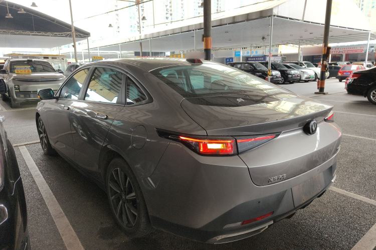 Used CHANGAN Eado DD 2023 Blue Whale NE 1.5T GDI DCT Navigation Model Exterior 2