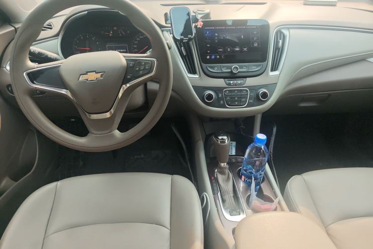 Used Chevrolet Malibu XL 2019 535T CVT Rui Xing Edition Center Console