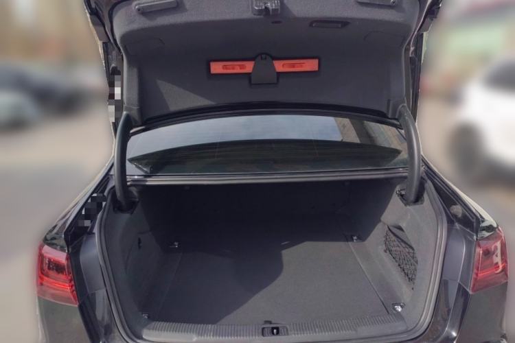 Used Audi A6L 2018 30th Anniversary Edition 35 TFSI Fashion Model
