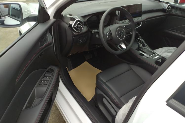 Used MG 5 2026 Model 180DVVT Global Luxury Edition Driver Seat