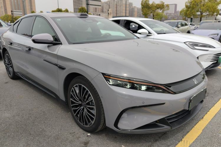 Used BYD Han 2025 DM-i Intelligent Driving Edition 125KM LiDAR Flagship Model
