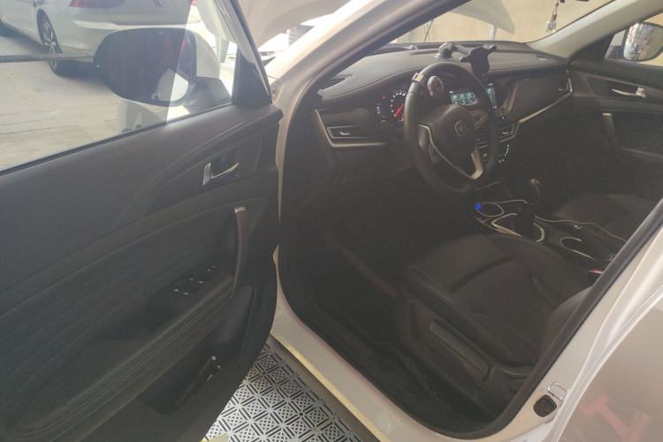 Used Changan CS35PLUS 2021 Honor Million Edition 1.6L Manual Luxury Model