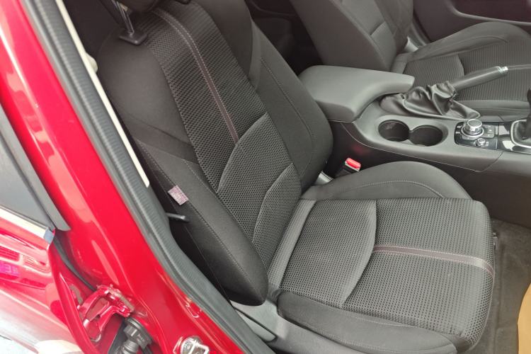 Used Mazda 3 Axela 2017 Sedan 1.5L Manual Luxury Model Emission Standard China V Right Front Seat