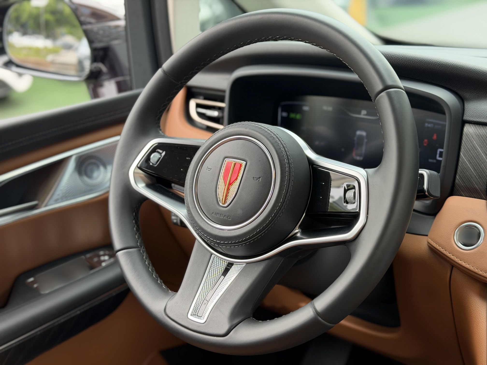 Hongqi HQ9 PHEV 2024 2.0T Four-Wheel Drive Business Edition — снимка 20