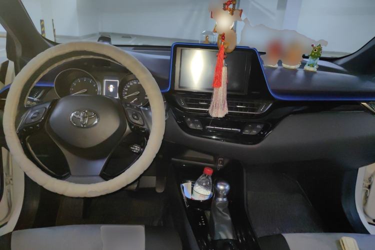 Used Toyota C-HR 2018 2.0L Luxury Edition China VI Standard
