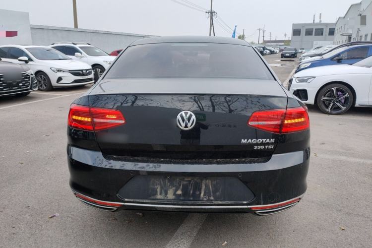 Used Volkswagen Magotan 2018 330TSI DSG Luxury Model Rear