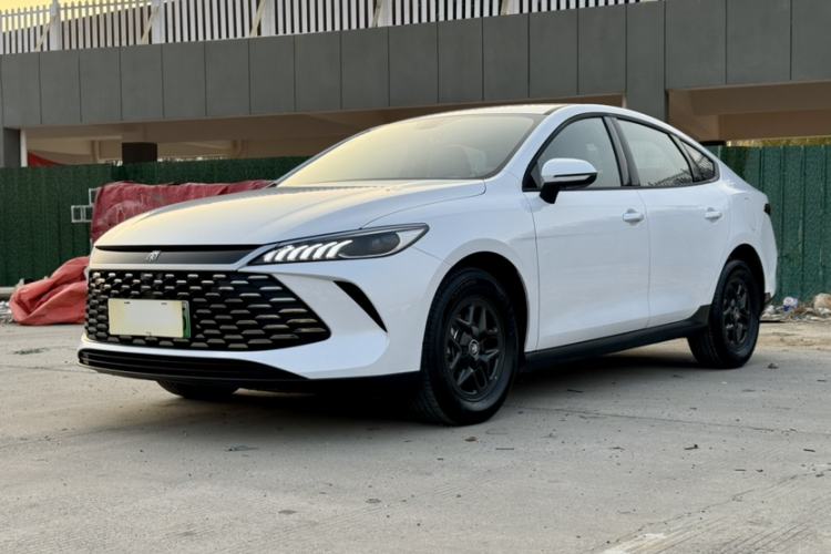 Used BYD Qin PLUS 2025 DM-i Smart Drive 55KM Leading Model