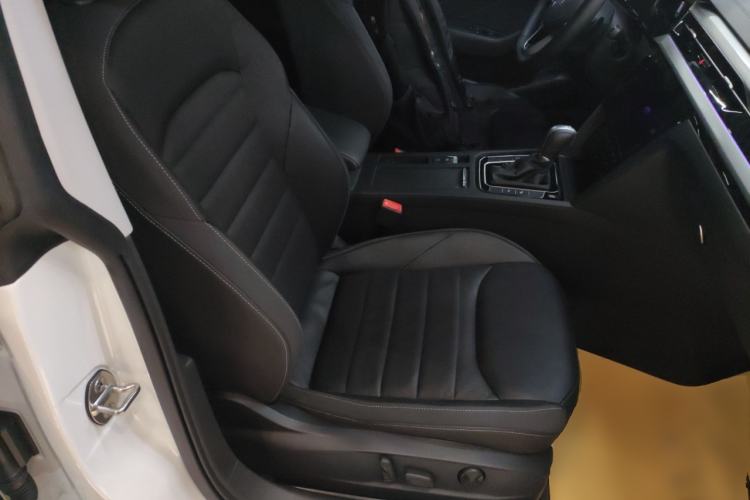 Used Volkswagen FAW-Volkswagen CC 2024 Estate Car 380TSI Hunter's Heart All-Encompassing Edition
