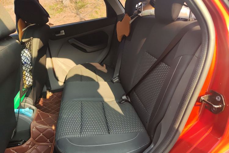 Used Ford Focus 2013 Hatchback Classic 1.8L Automatic Base Model
